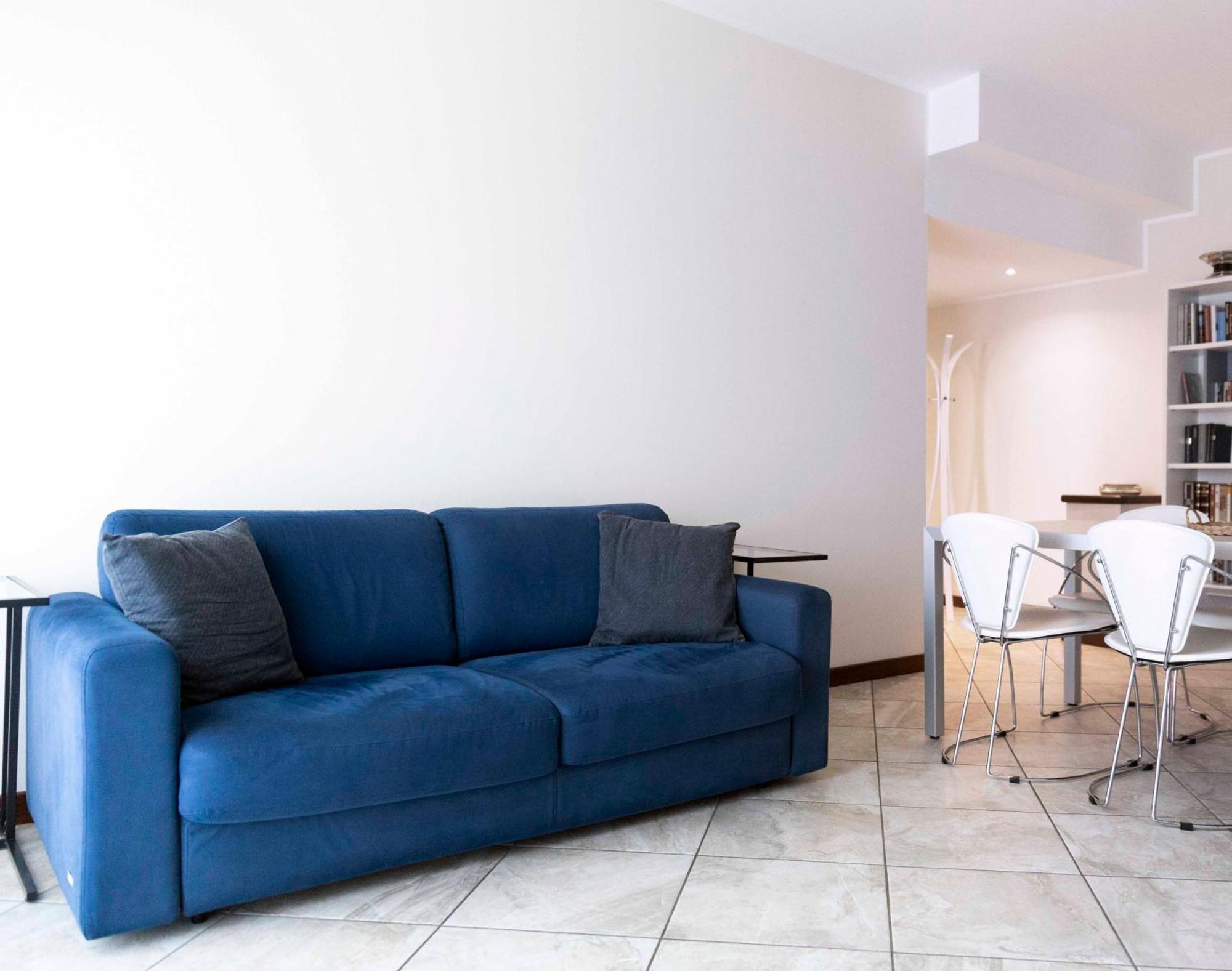 Blue Lake Arona - Cozy Apartment In City Center المظهر الخارجي الصورة